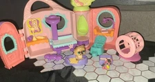 Littlest Pet Shop LPS Get Better Center + 2 Pets Authentic Almost Complete