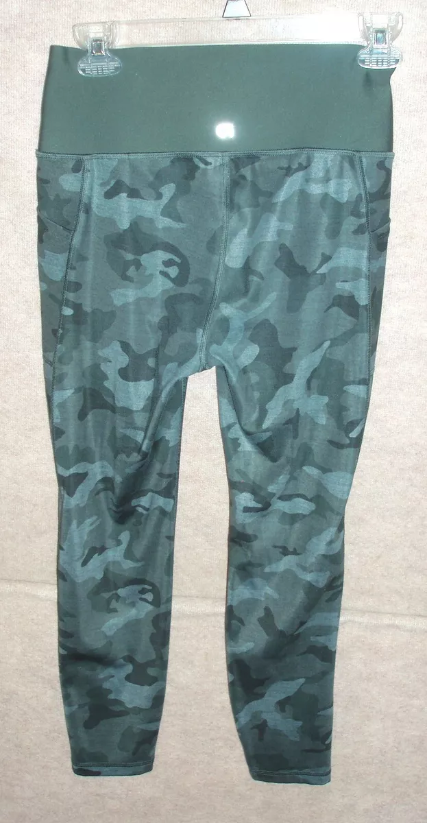 Gap top camouflage leggings