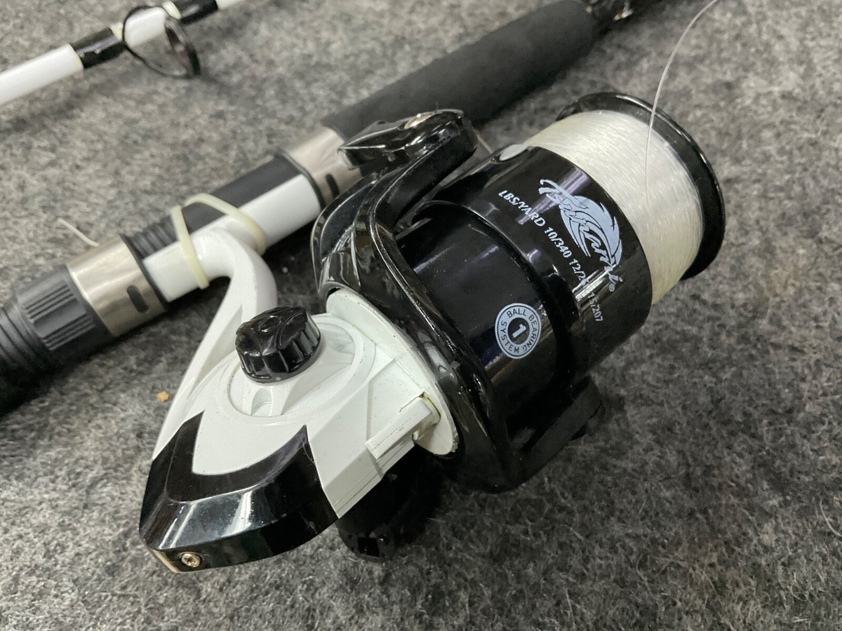 TSUNAMI SPEAR 8 2 PIECE SPINNING ROD & TSSPE 5000 REEL TSUNAMI SPEAR 8 2 PIECE SPINNING ROD & TSSPE 5000 REEL