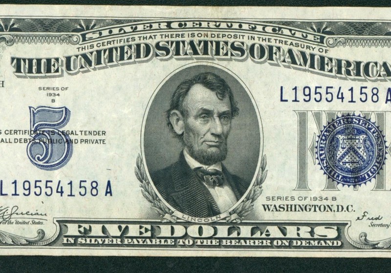 $5 1934 ((VF+)) Silver Certificate Note ** PAPER CURRENCY AUCTIONS