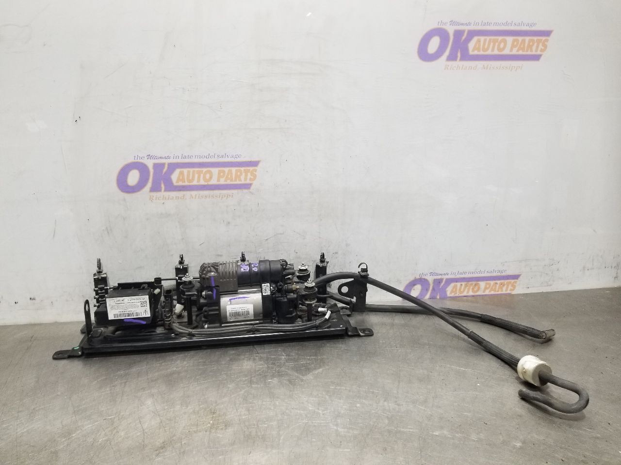 22 2022 MASERATI LEVANTE SUSPENSION PUMP 0061220310