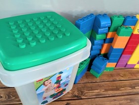 LEGO Vintage Duplo Large Quatro Bucket Set 5357 - 73 Pieces Bricks Bucket w Lid