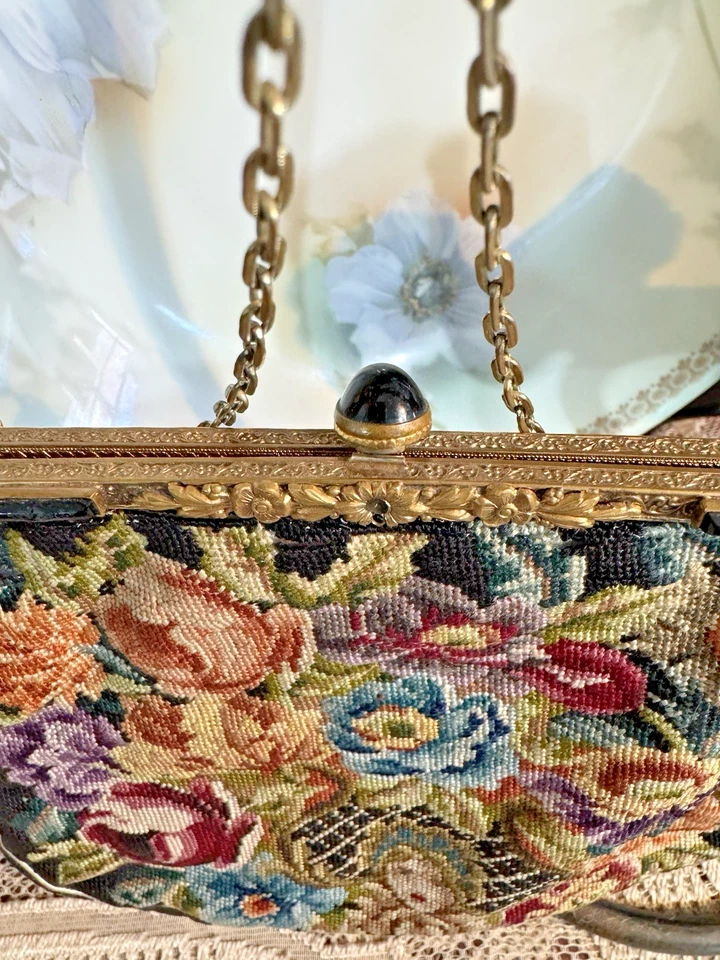 De Colección Victoriano Dama Pequeño Punto Bolso de Mano Rosas Cartera Marco Adornado con Flores #5 Foto 2 de 4