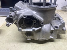 2002 02 RM250 RM 250 OEM Cylinder And Piston Engine Top End Jug 11200-37871 