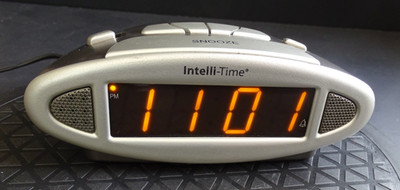 Intelli-Time Electronic Alarm Clock 13027W1-7-2