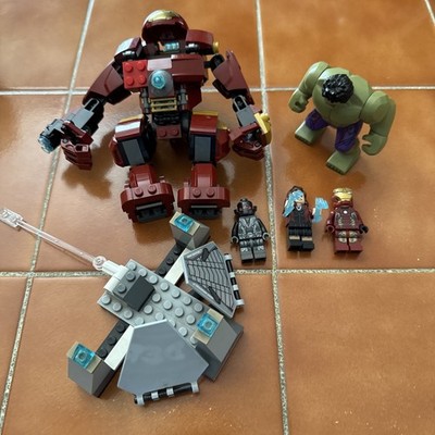 LEGO Marvel: The Hulk Buster Smash (76031) Minifigure Lot