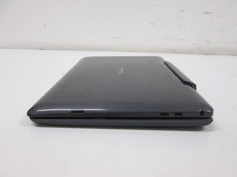 ASUS Transformer Book T100TA-C2-EDU with keyboard dock 10.1" *CRACKED SCREEN* - Image 2 of 4