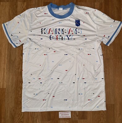 KANSAS CITY ROYALS SOCCER JERSEY / KIT    ADULT XL  9-7-24 THEME