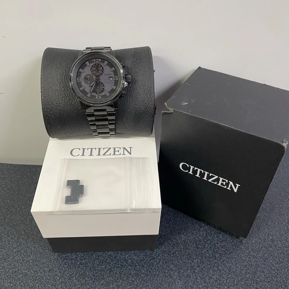 Reloj cronógrafo Citizen Eco-Drive Nighthawk Blackout de acero inoxidable para hombre Foto 2 de 4
