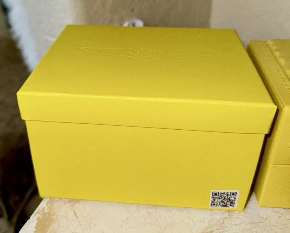 Yellow Invicta Watch Storage Box and Outer Box - Image 4 of 4