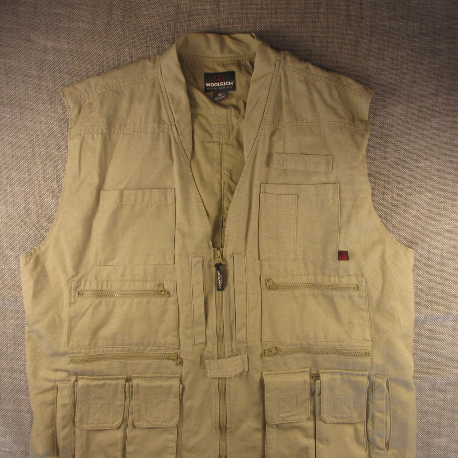 Woolrich Elite Vest Mens 2XL Khaki Fishing Safari Outdoor Pockets Travel Utility