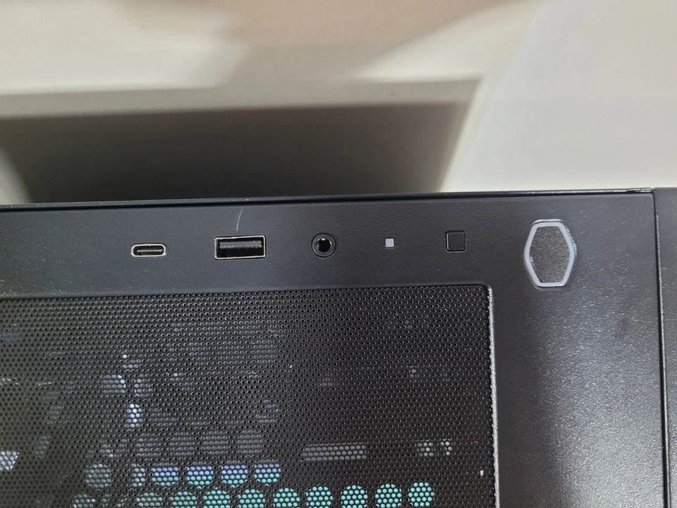 i7-1100K + Gigabyte RTX 3050 8gb, 32 GB Ram, 1TB M.2 NVMe Gaming PC, 22" Monitor - Image 3 of 4