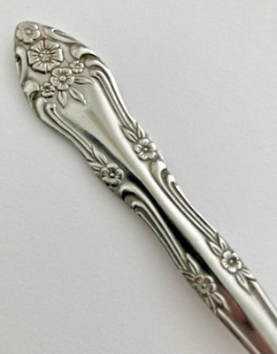4 Vtg Rogers Iced Tea Spoons Dream Rose aka Rosebud Stainless Flatware Japan