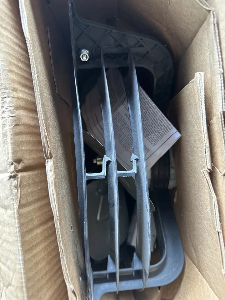 Air Vent Inc. модель - APG #53316 чердачный вентилятор с двускатным креплением 2300 кв. Футы - Изображение 4 из 4