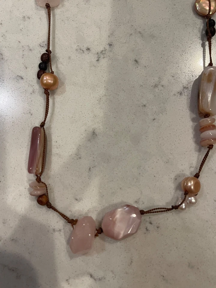 SILPADA RETIRADO Collar Cuarzo Rosa, Collar Tejido con Piedras Rosa/Doradas Foto 2 de 4