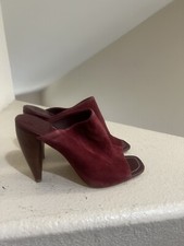 Tory Burch Maroon Red Ellis Suede Thick Heeled Mules Sandals Open Toes Size 7