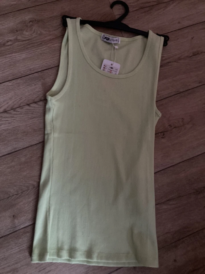 Tshirt Shirt Top Unterhemd Xs 158 Grün Hellgrün Mädchen Girl Cool Sport Neu - Bild 1 von 1