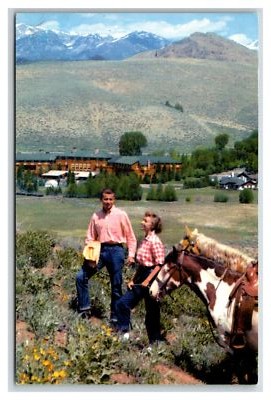 SUN VALLEY IDAHO ~  Horses & Challenger inn resort ~ UNP Skiing