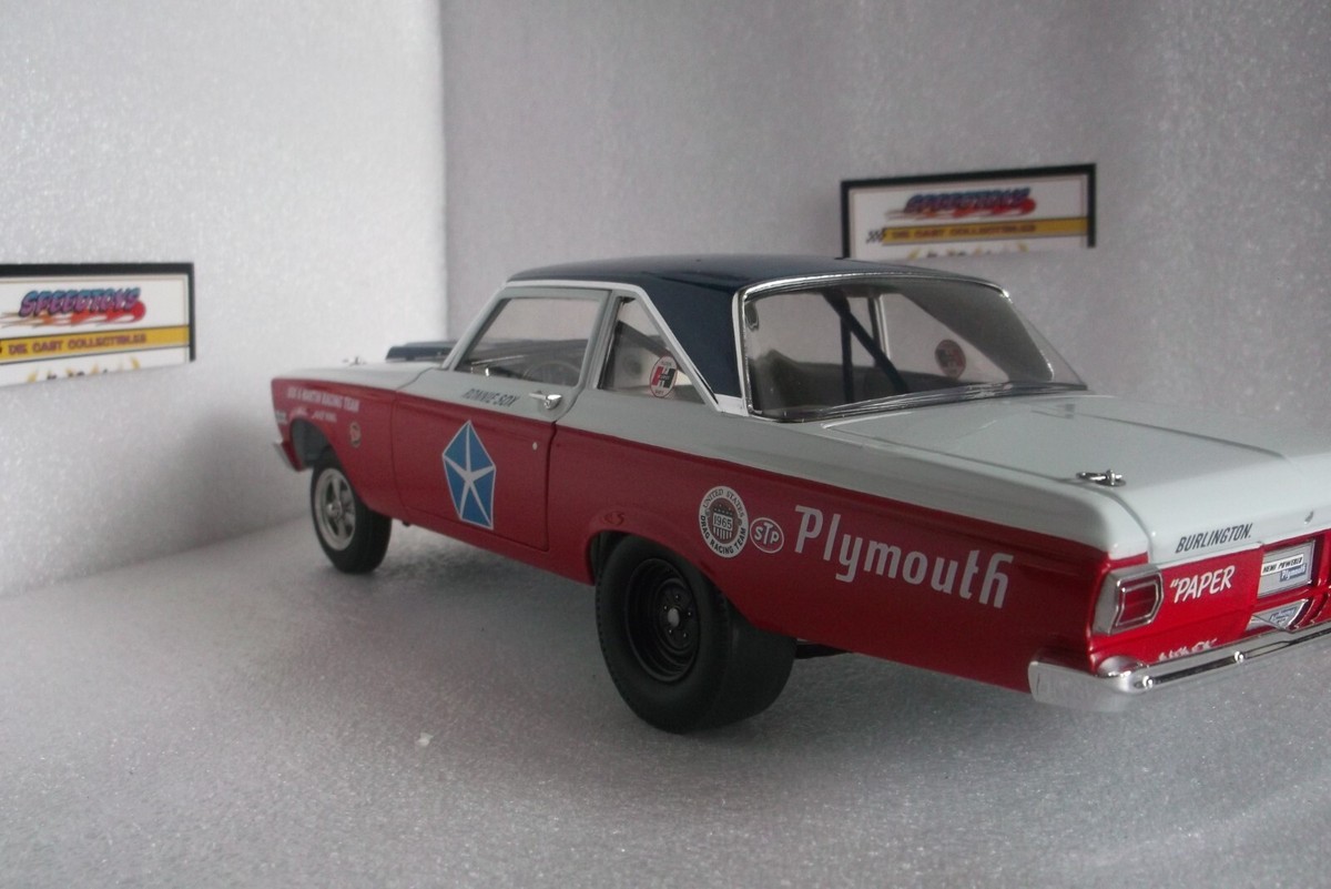 SOX MARTIN 1965 AWB PLYMOUTH BELVEDERE HEMI 1:18 HNRA DRAG RACE