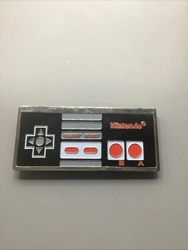 NES Nintendo Controller Belt Buckle VINTAGE 2008 Nintendo