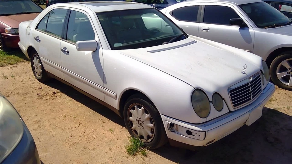 Maletero/portón trasero 210 tipo E320 sedán compatible con 98-02 MERCEDES CLASE E 228523 Foto 3 de 4