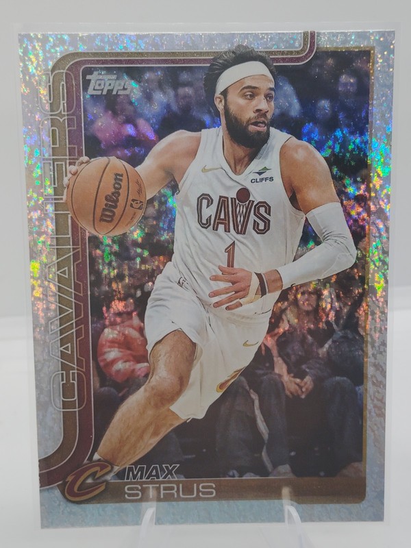 2025-26 Topps Max Strus Holo Foil Silver #84 Cleveland Cavaliers