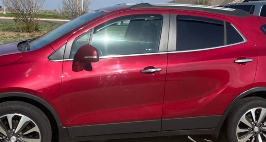 Protectores de lluvia AVS en canal viseras de ventilación sombra para 13-22 Buick Encore y Chevy Trax Foto 2 de 4