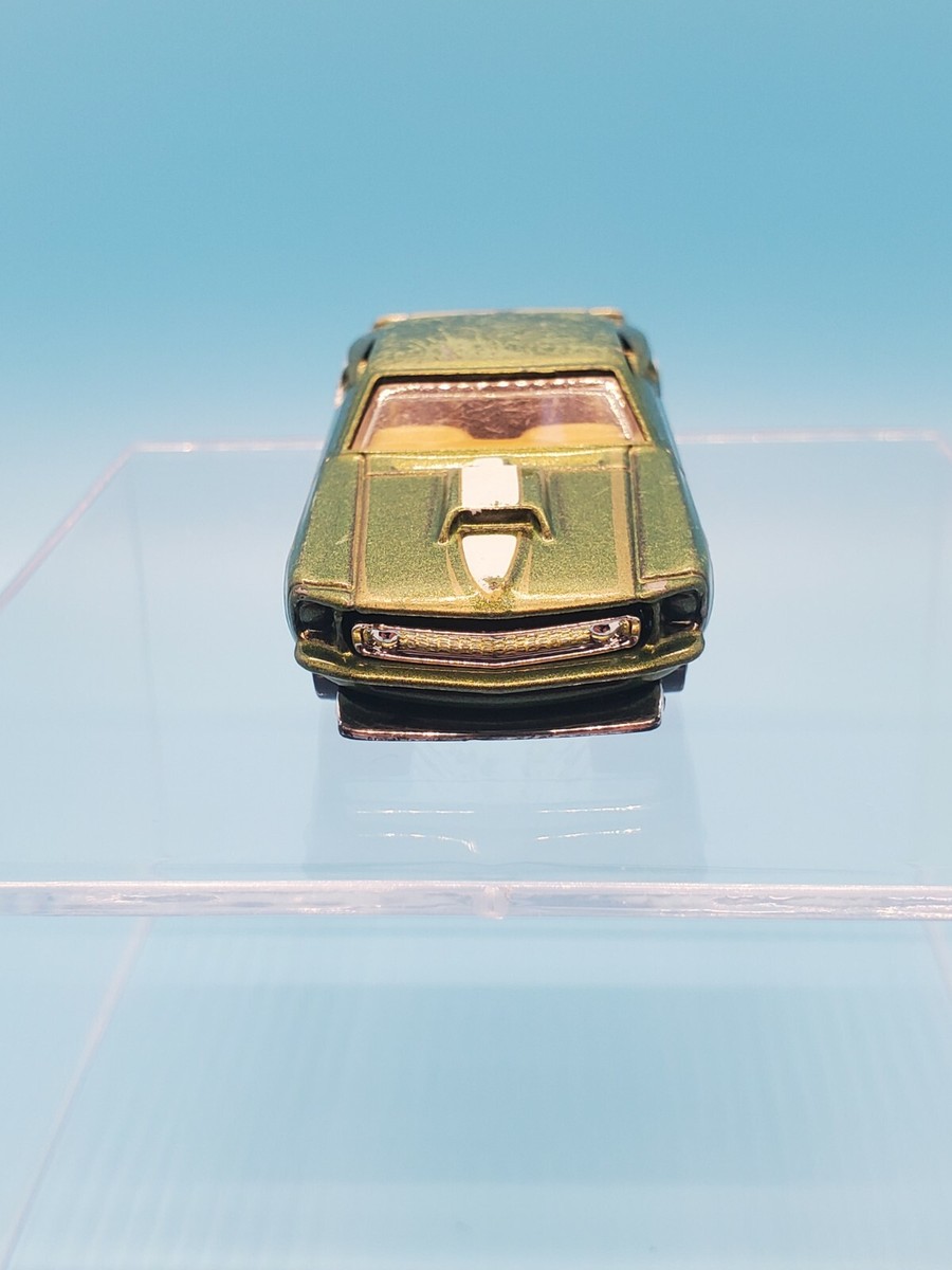 HOT WHEELS 1/64 Green Diecast '69 Ford Mustang K6136