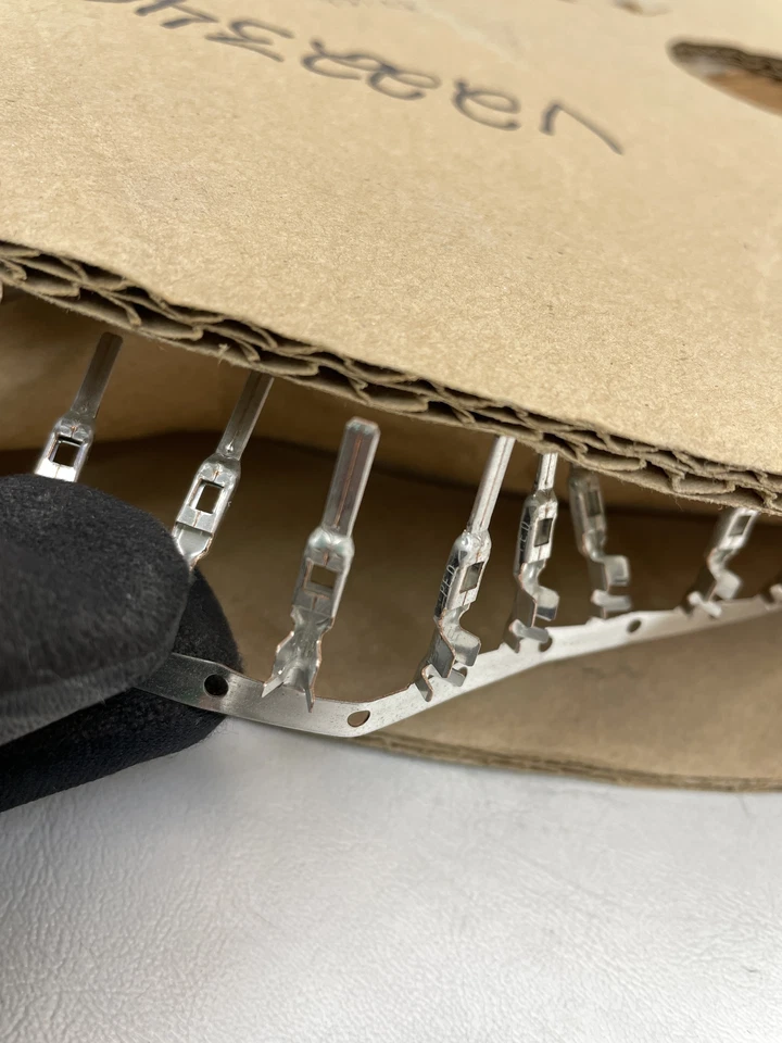 DELPHI 10757692 APEX 2.8 TIN PLATED MALE TERMINAL FOR 16-14 AWG SET OF (2000) - Image 3 of 4