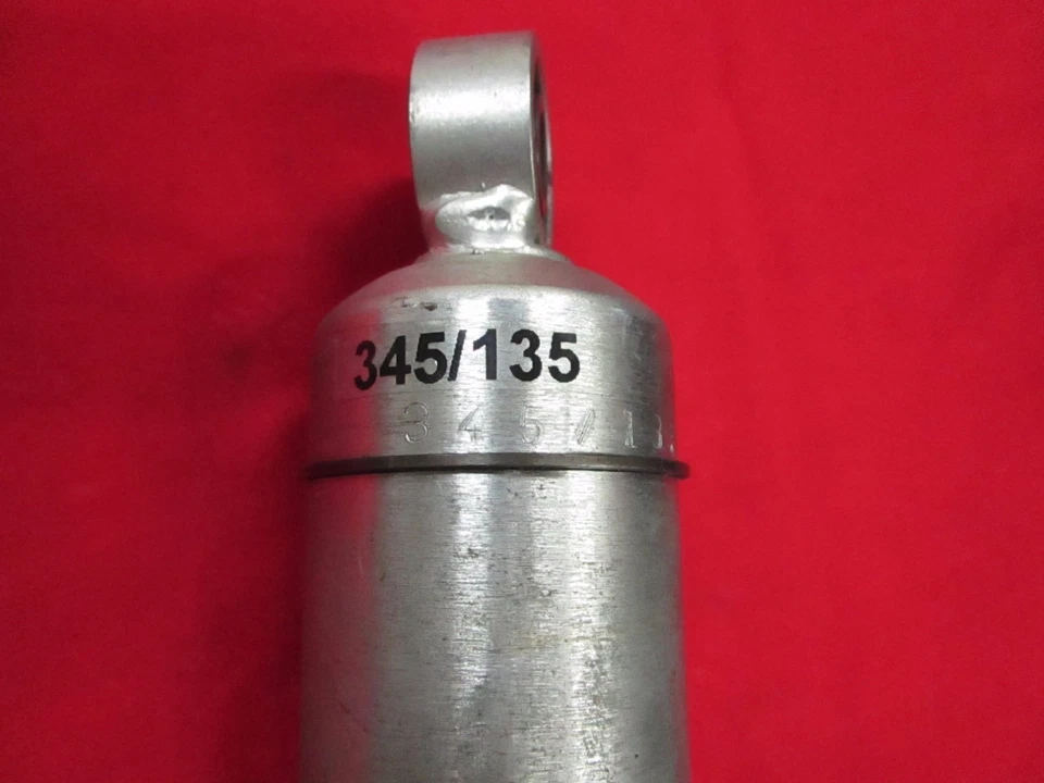     BILSTEIN 2 英寸钢体气体减震器,345-135,8 英寸冲压 — 第 4/4 张图片