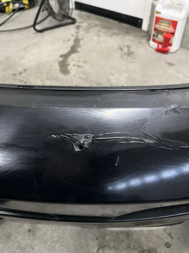 Cubierta de parachoques trasero OEM BMW E63 E64 M6 2006-2010 CON ORIFICIOS PDC Y REFLECTORES 475 Foto 4 de 4