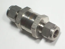 1- Swagelok Stainless Steel Poppet 6000 psi Check Valve, 3/8" Tube, SS-CHS6-1/3
