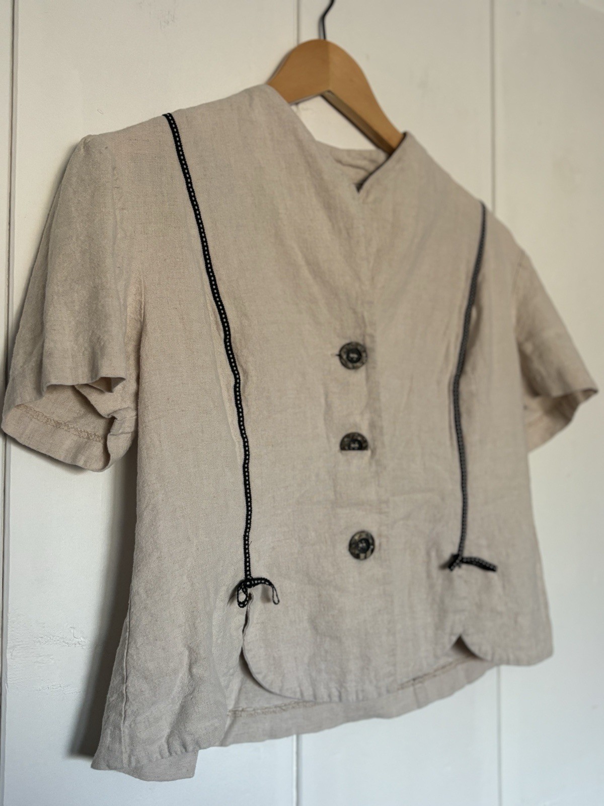 Vintage Size Extra Small Through Small Beige Line… - image 2