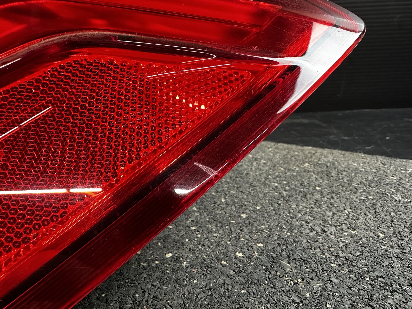 14-17 MASERATI GHIBLI PASSENGER RIGHT QUARTER MOUNTED TAIL LIGHT LAMP 6700084840
