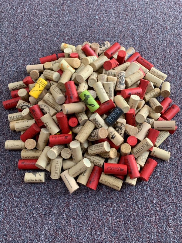 Huge Lot of 230+ Synthetic Cork Wine Bottle Stoppers, Arts & Crafts, 3lbs+