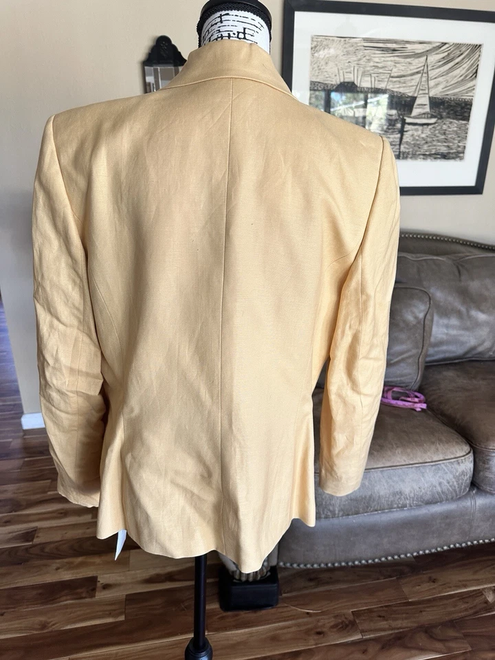 Blazer dorado talla 16 Foto 2 de 4