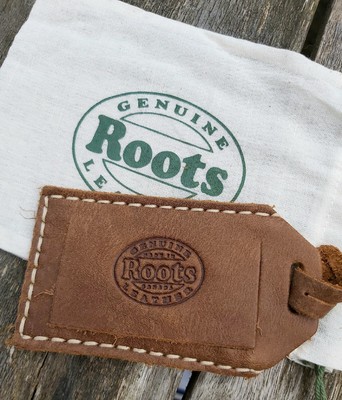 Standard Rectangular Luggage Tag | Full grain leather  Roots Leather Luggage Tags - Rich Brown display picture 1
