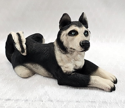 Vintage Siberian Husky Dog Figurine Made in Italy Resin - Approx. 6.5''