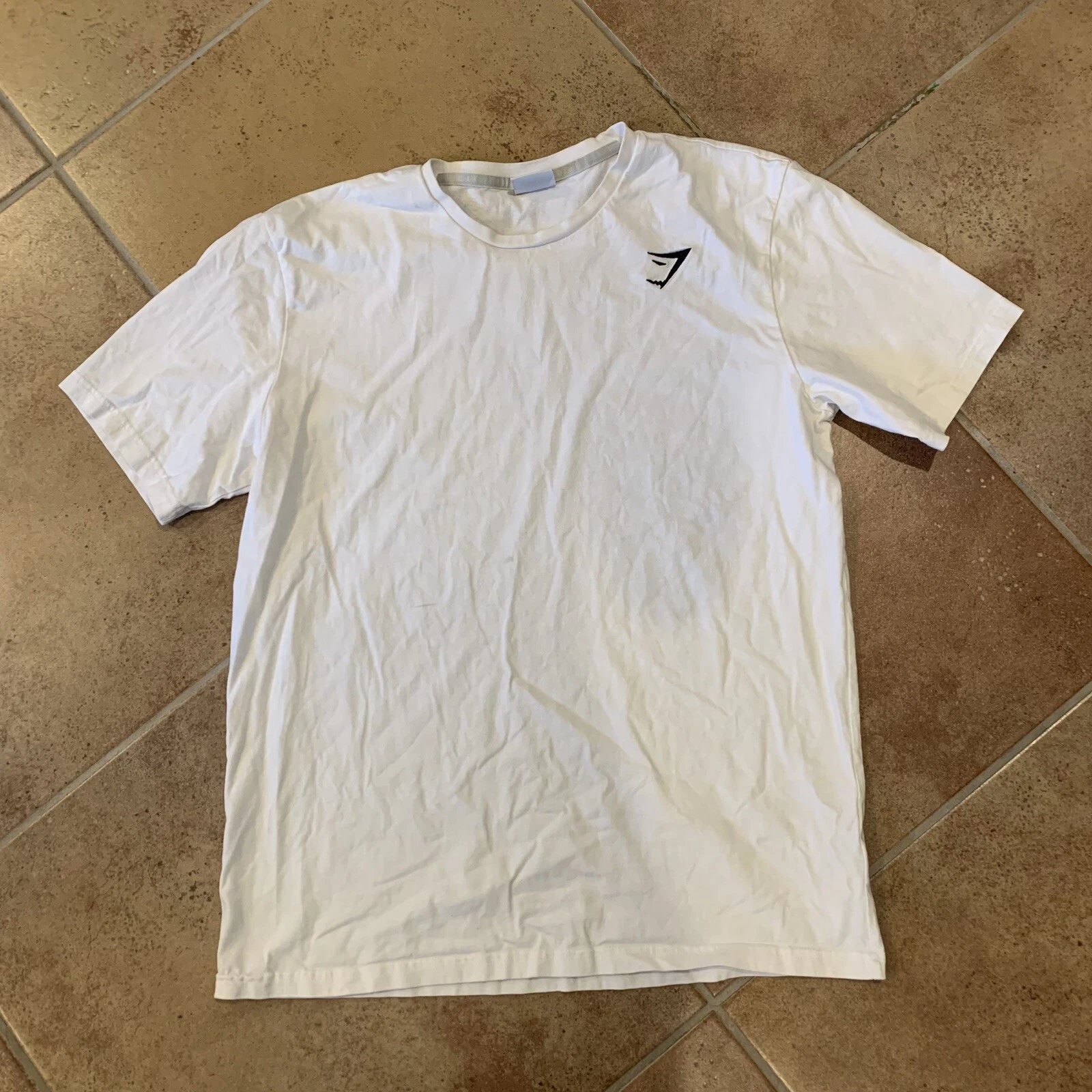 gymshark breathable workout embroidered logo shirt