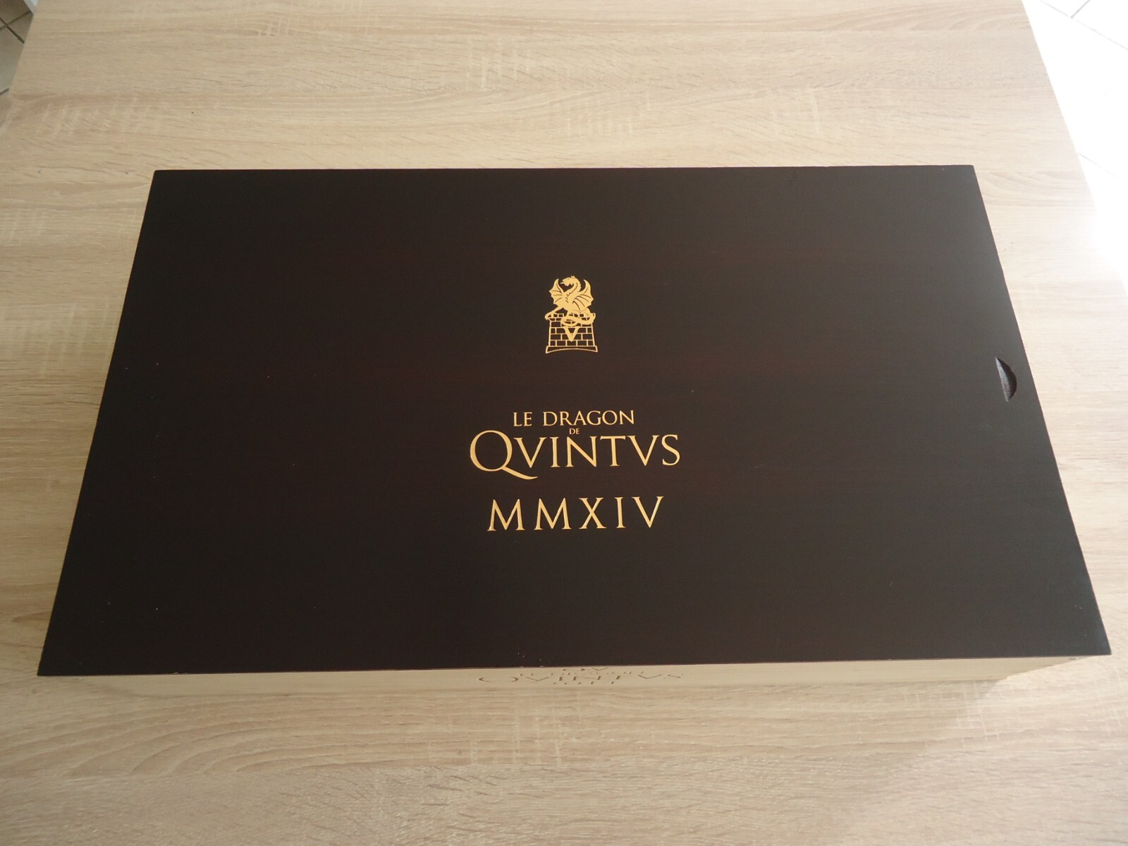 Caisse de vin Dragon de Quintus pour vos grands repas de famille et de fêtes