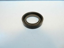 Triumph Tr2 Tr3 Tr4 Tr250 Tr6 Tr2000 New Transmission Front Oil Seal Wr72 Triumph Tr2 Tr3 Tr4 Tr250 Tr6 Tr2000 New Transmission Front Oil Seal Wr72