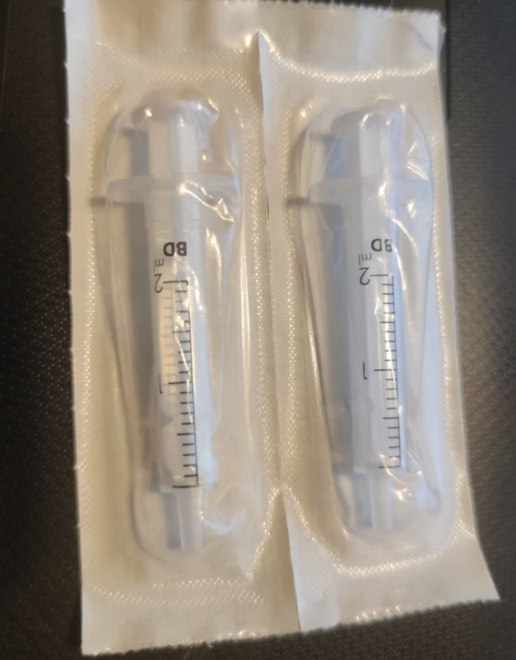 2 Seringue 2 ml graduée pour un dosage précis matériel stérile " date périmé "