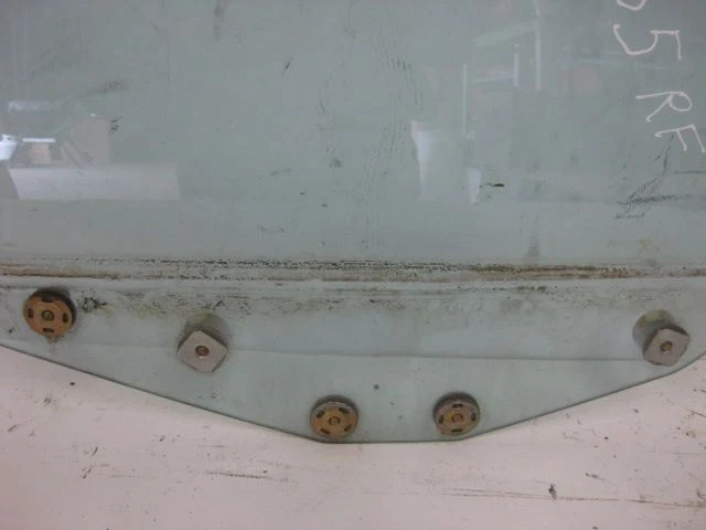 Puerta delantera derecha cristal PW OEM 1995 Mazda 929  Foto 2 de 4