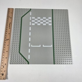 LEGO Baseplate, Road 32 x 32 3 Lane with Race Track Checker Pattern 4555