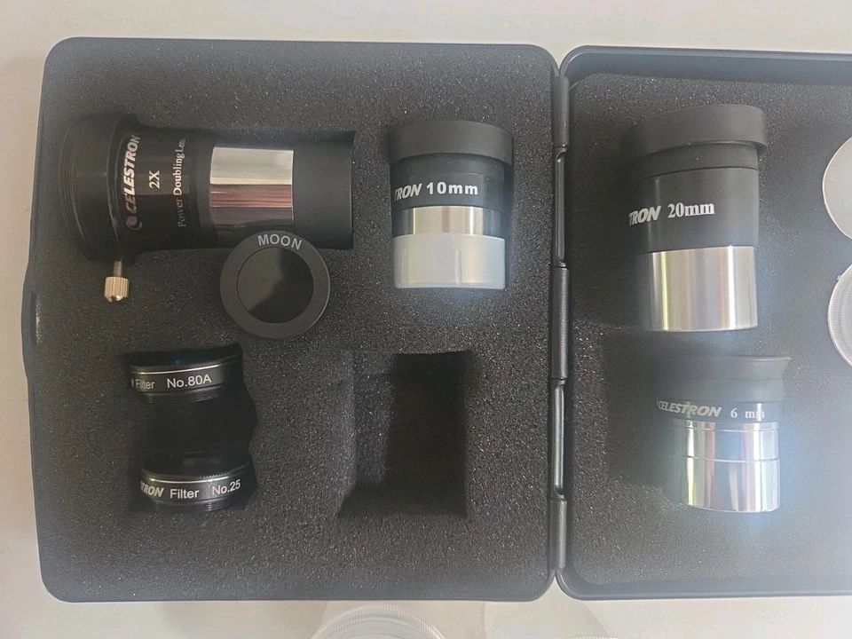 Kit de ocular y filtro Celestron AstroMaster para accesorios de telescopio de 1,25" Foto 4 de 4