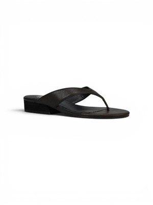 NEW Eileen Fisher Women's Erika Leather Thong Sandals Tumbled Leather Sz 7