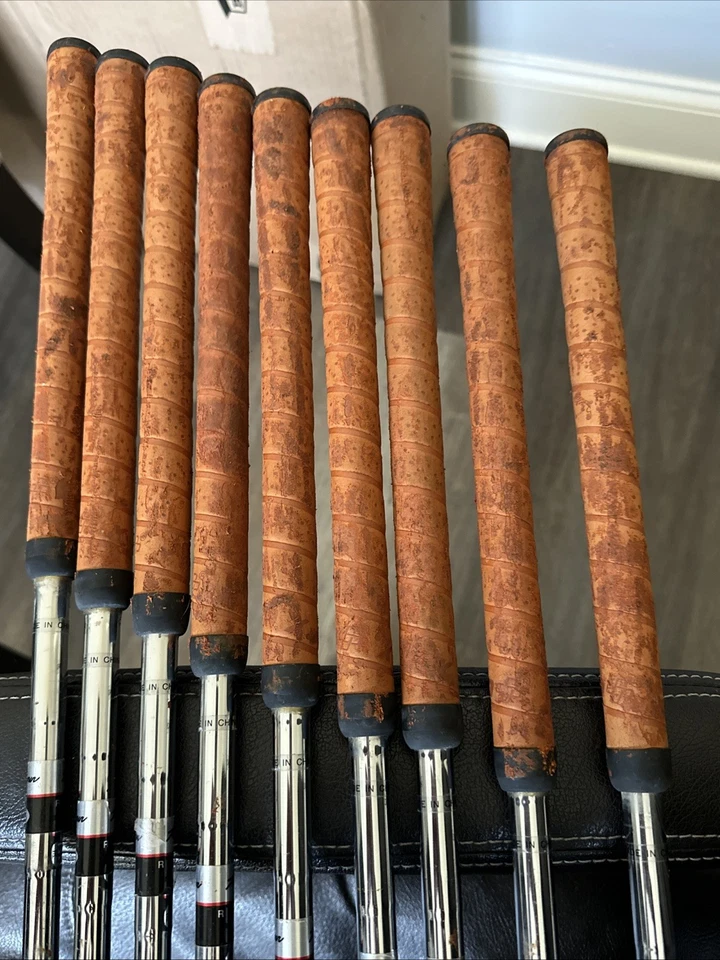 Juego de 9 palos de hierro Tommy Armour 845s 4-PW + SW 56*+W4 60* - acero R - necesita empuñaduras Foto 3 de 4