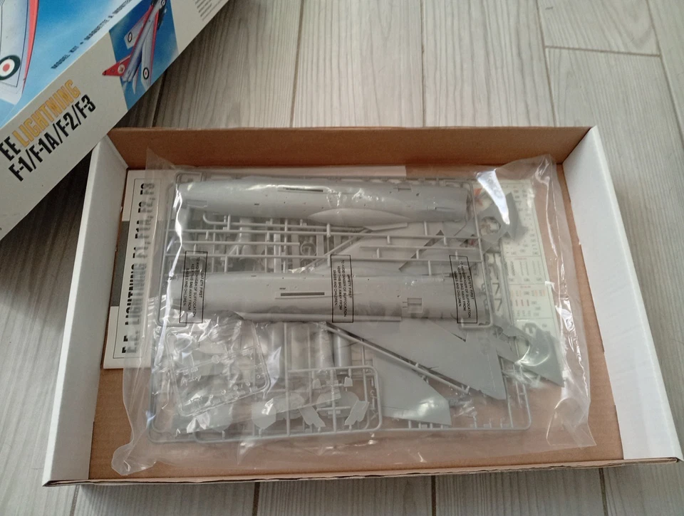1:48 AIRFIX LIGHTNING F1 sealed - Immagine 2 di 3
