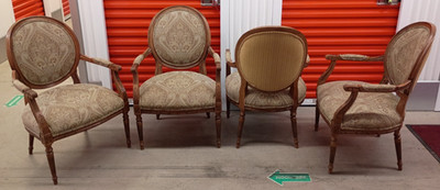 Set of 4 ETHAN ALLEN ''Francesca'' Chairs - French Louis XVI Medallion-Back