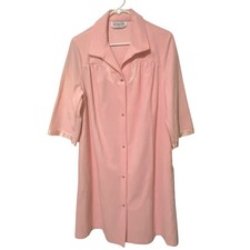 Vtg 70s Vanity Fair Pearl Snap Housecoat Robe M Pink Grannycore Satin Trim USA